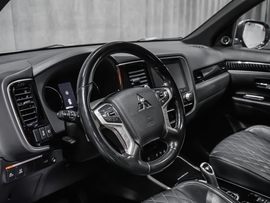 2022 Mitsubishi OUTLANDER PHEV GT-8