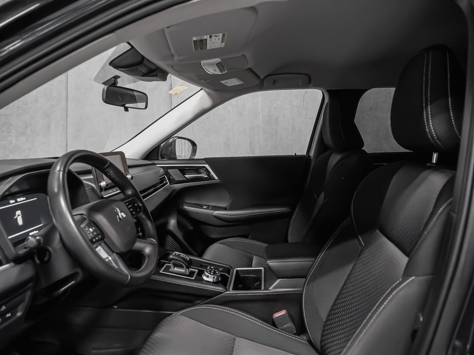 2025 Mitsubishi Outlander Plug-In Hybrid ES AWD APPLE CAR PLAY HEADLIGHT WASHER-13