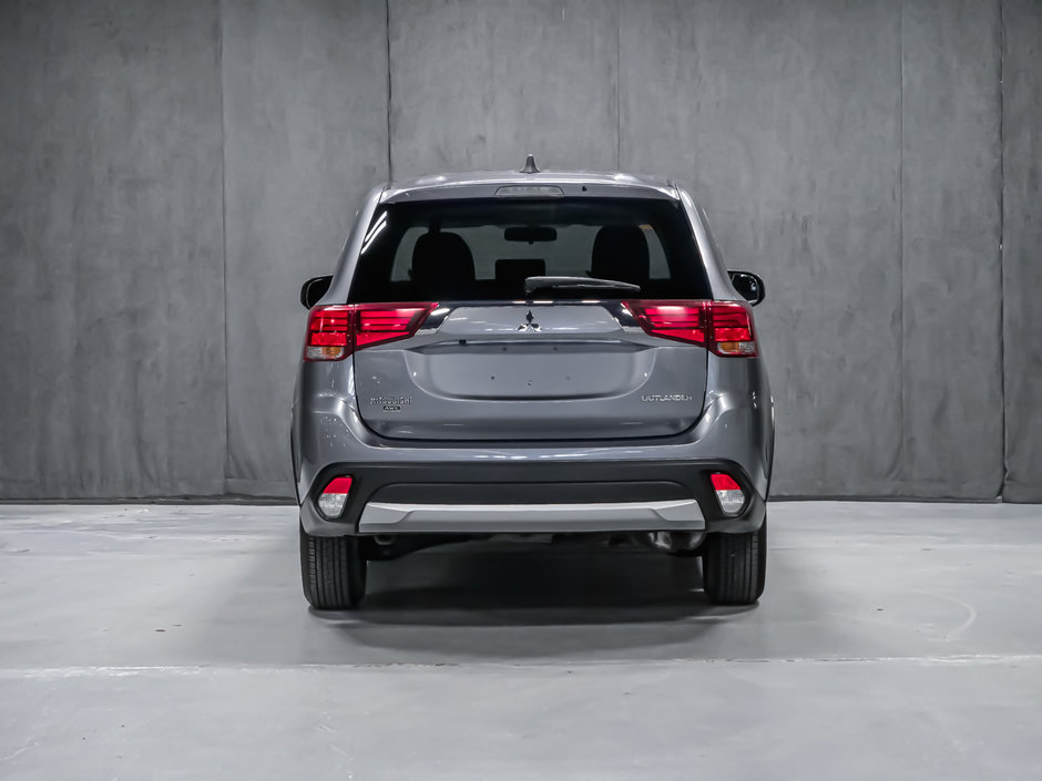 2018 Mitsubishi Outlander ES-5