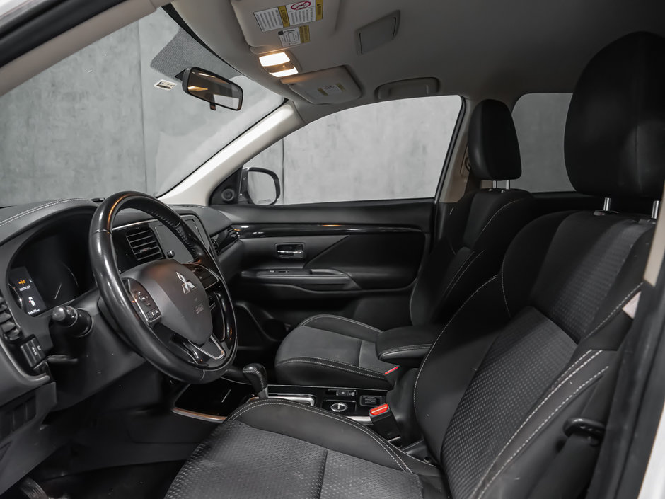Mitsubishi Outlander ES 2019-11