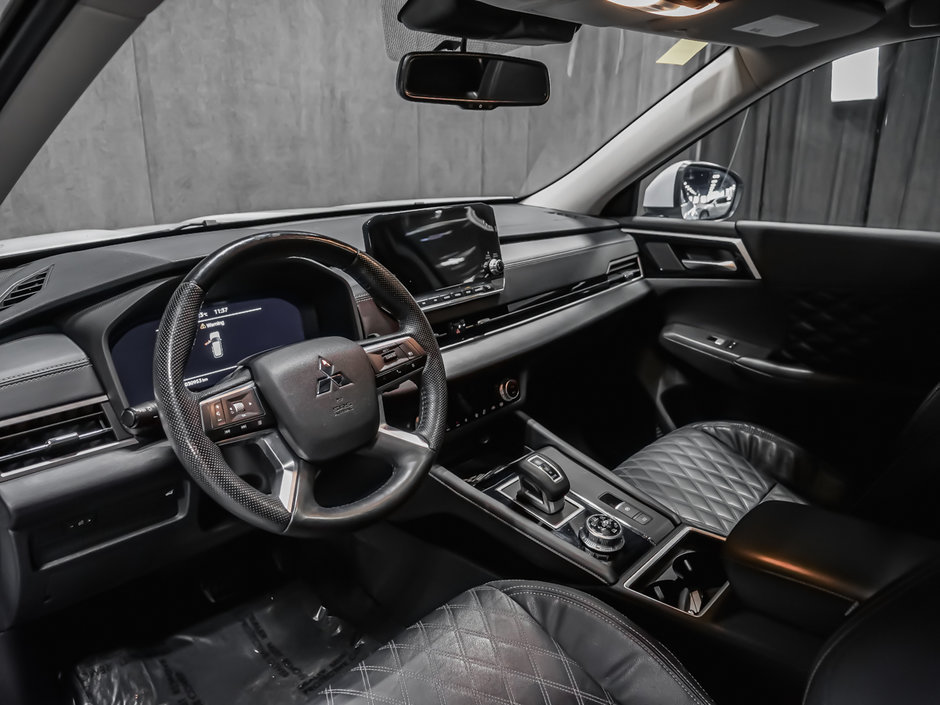 Mitsubishi Outlander SEL 2022-6