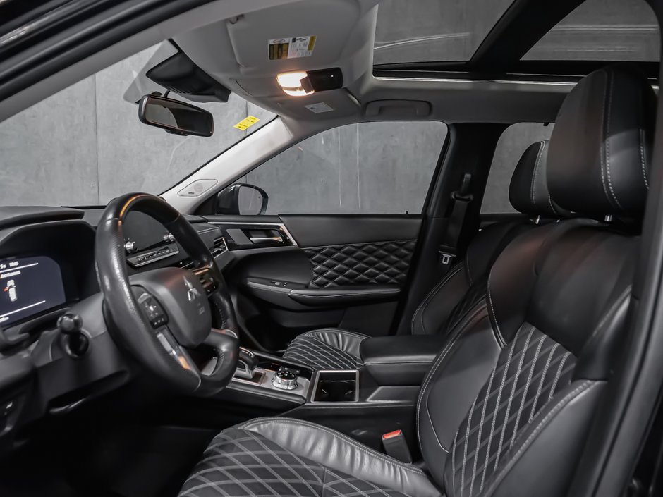 Mitsubishi Outlander GT 2022-11