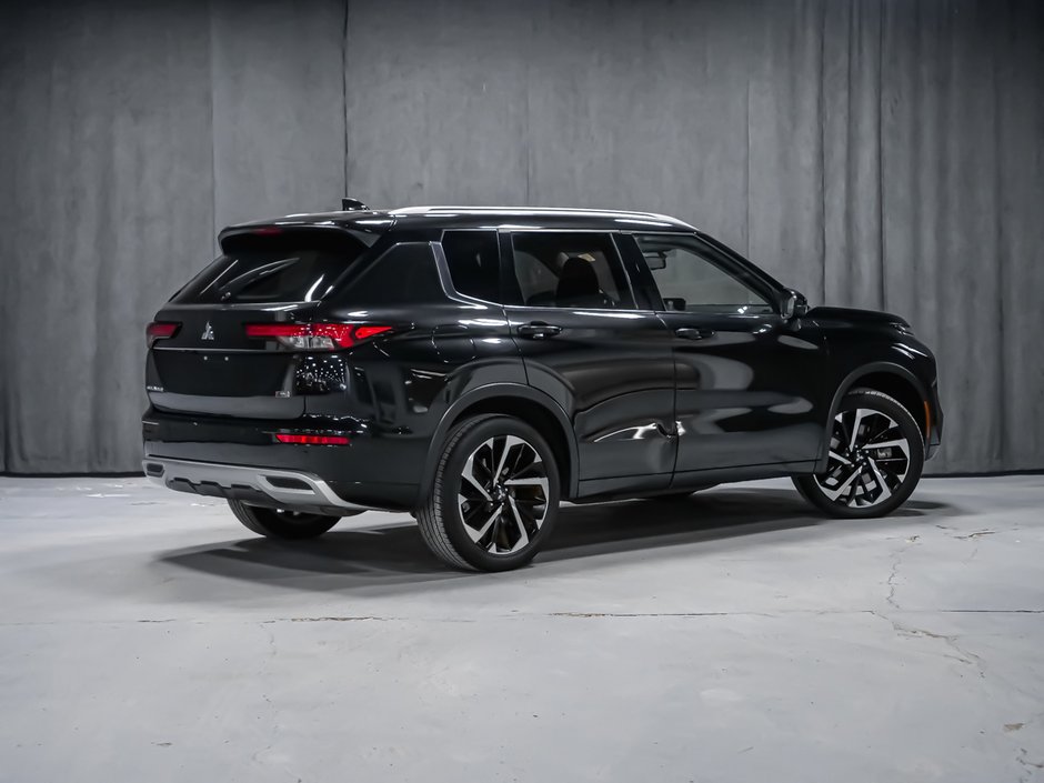 2022 Mitsubishi Outlander GT-7