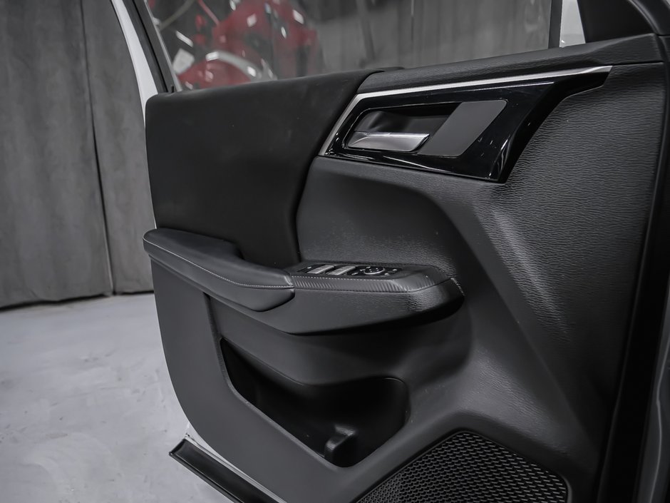 2022 Mitsubishi Outlander LE-9