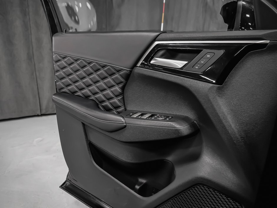 Mitsubishi Outlander SEL 2023-8