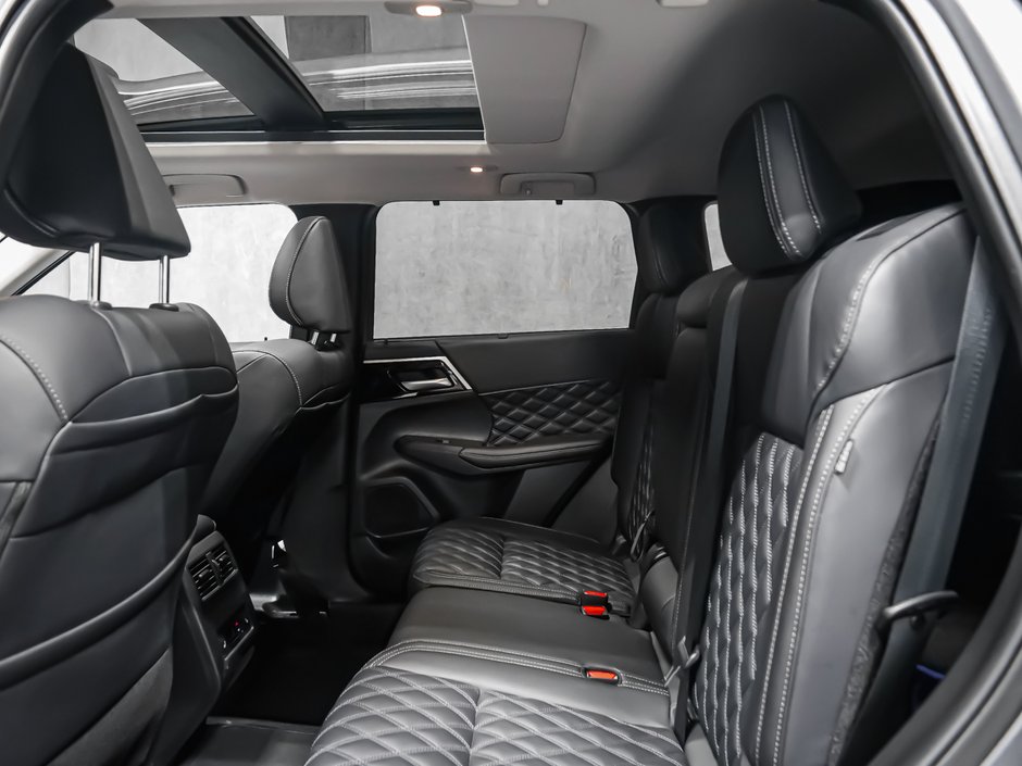 2024 Mitsubishi Outlander GT-10