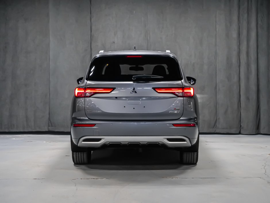 2024 Mitsubishi Outlander GT-2