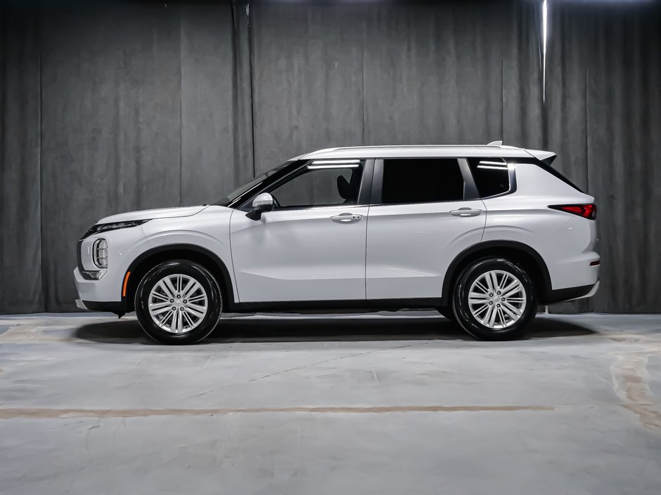 Mitsubishi Outlander LE BANC CHAUFFANT APPLE CAR PLAY SANS FIL 2024-2