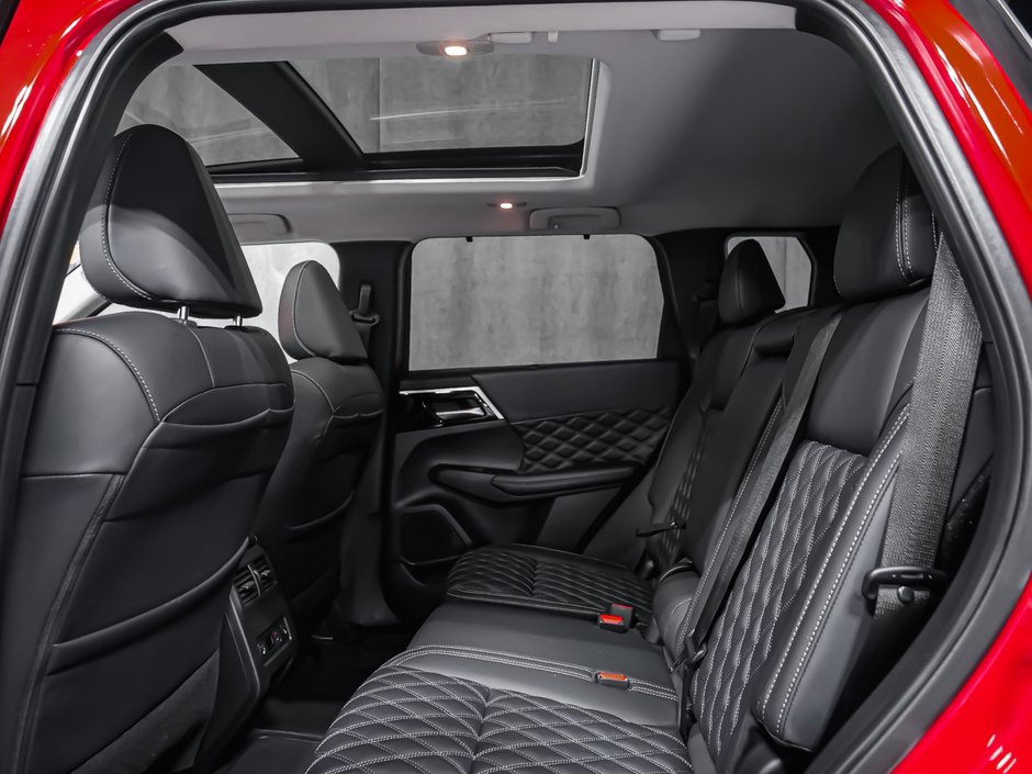 2024 Mitsubishi Outlander Plug-In Hybrid GT SIÈGES EN CUIR SYSTÈME DE SON BOSE PREMIUM-18