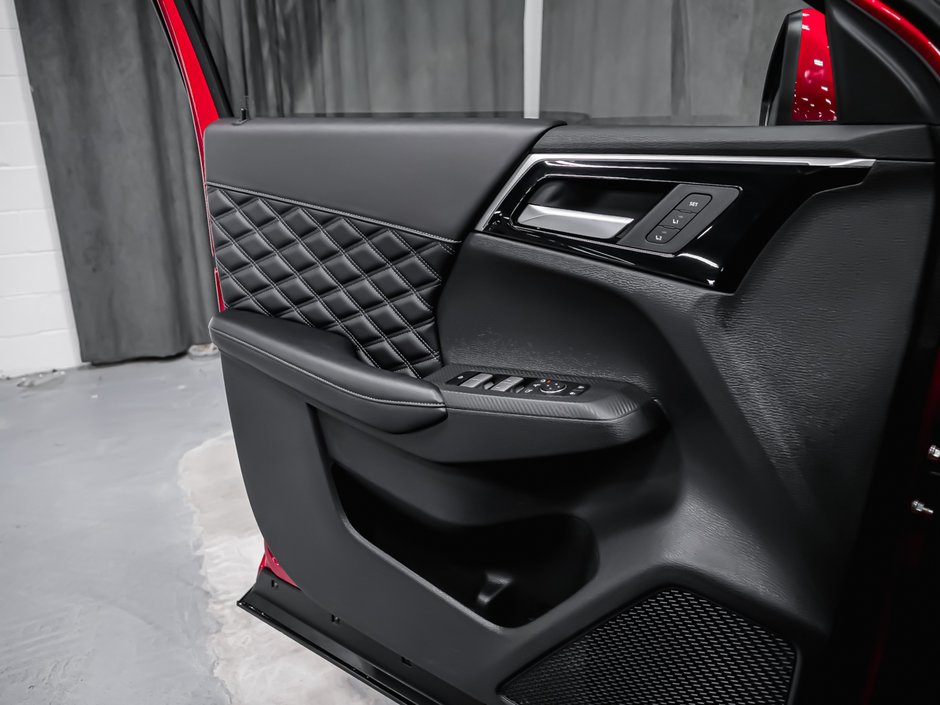 2024 Mitsubishi Outlander Plug-In Hybrid GT SIÈGES EN CUIR SYSTÈME DE SON BOSE PREMIUM-13