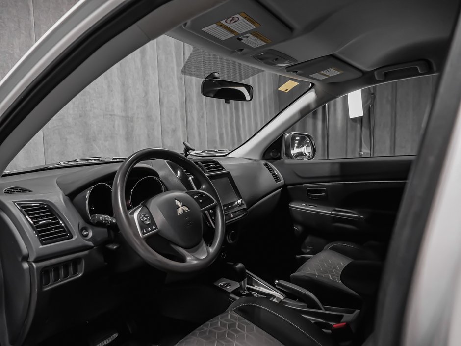 Mitsubishi RVR ES 2021-6