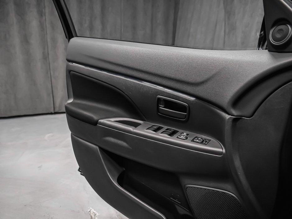 2023 Mitsubishi RVR ES AWC LED HEAD LAMP APPLE CAR PLAY-6