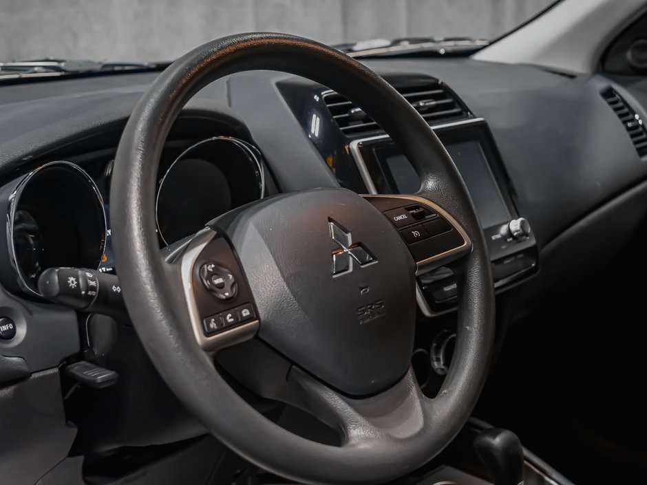 Mitsubishi RVR ES 2024-7