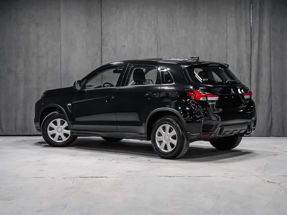 Mitsubishi RVR ES 2024-2