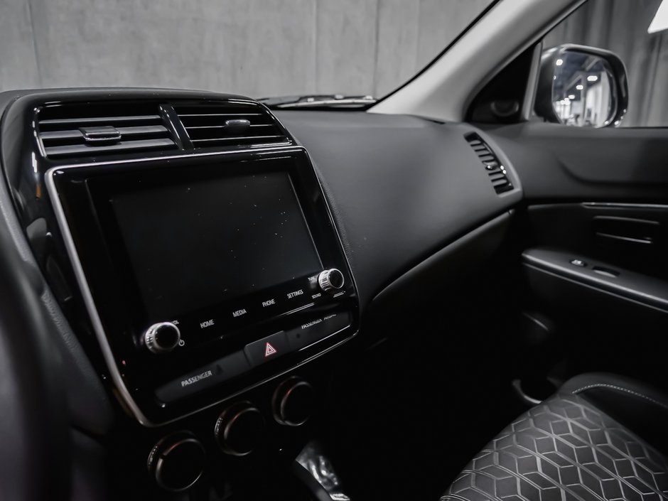 2024 Mitsubishi RVR ES  APPLE CAR PLAY-10