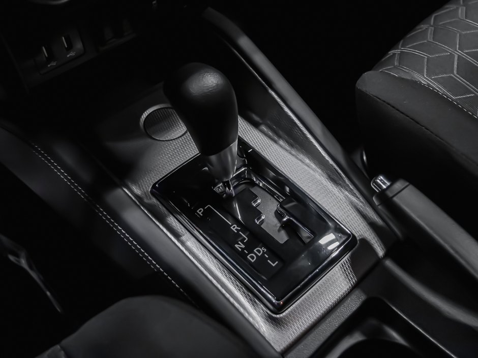 2024 Mitsubishi RVR ES  APPLE CAR PLAY-11