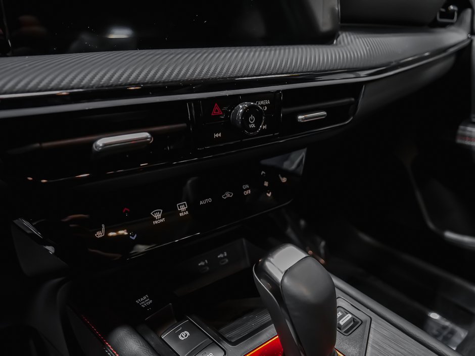 2025 Nissan Kicks SR SYSTÈME BOSE 8 PNEUS-11