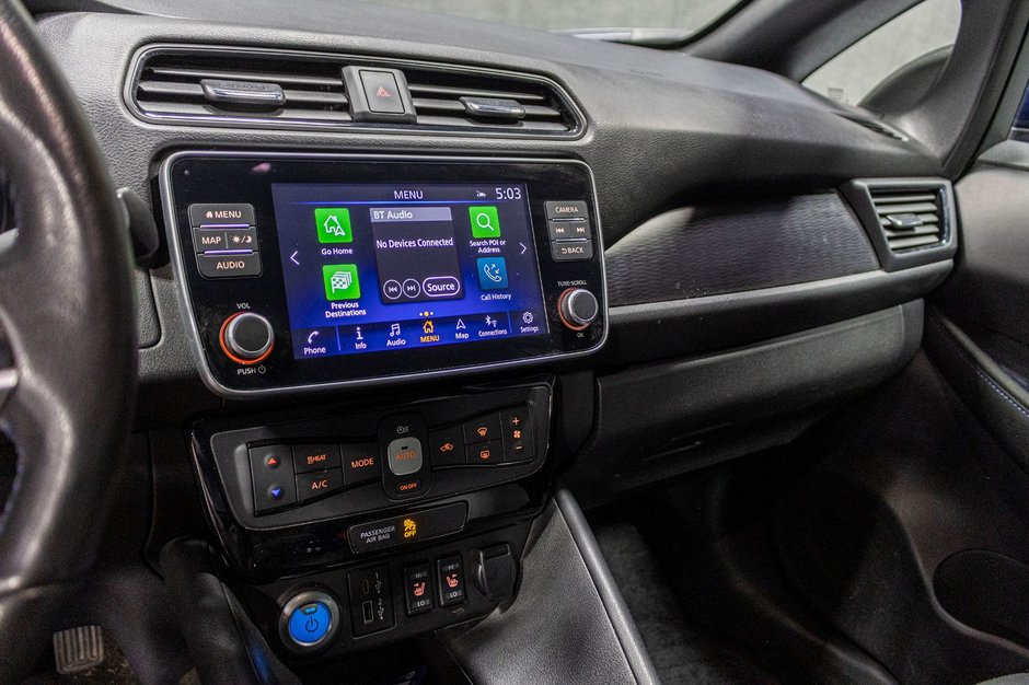 Nissan Leaf SV 2023-13