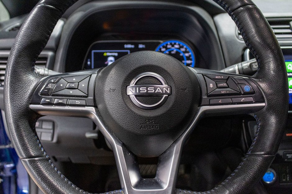 Nissan Leaf SV 2023-10