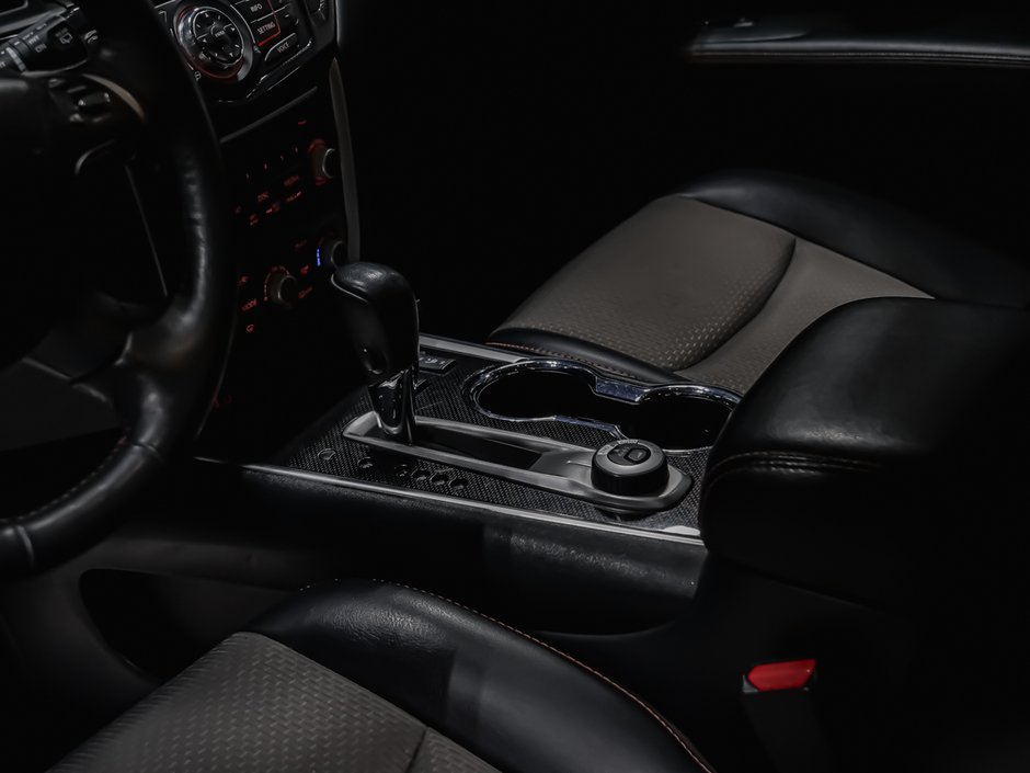 Nissan Pathfinder SV ROCK CREEK 2019-7