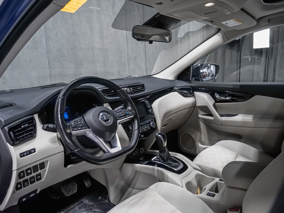 Nissan Qashqai AWD SV TOIT OUVRANT SIÈGES ET VOLANT CHAUFFANT 2022-6