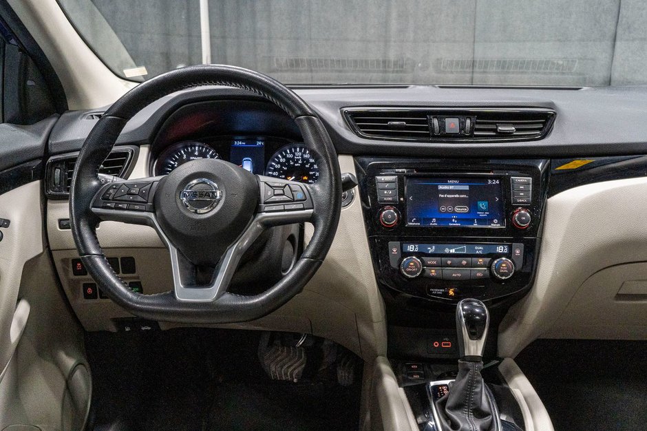 Nissan Qashqai SV 2023-7
