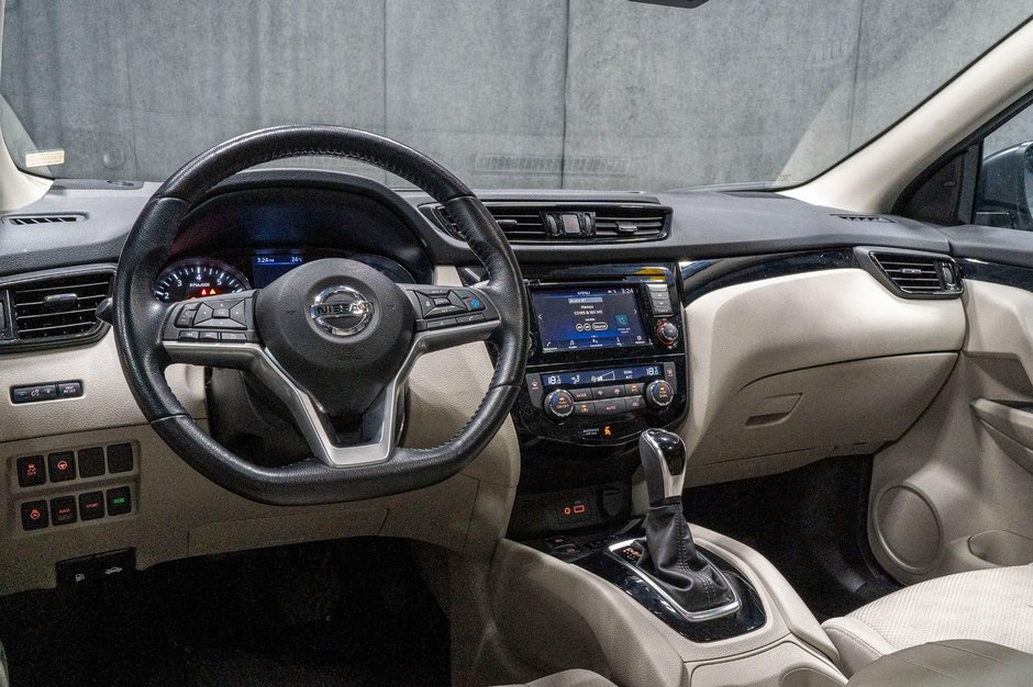 Nissan Qashqai SV 2023-9