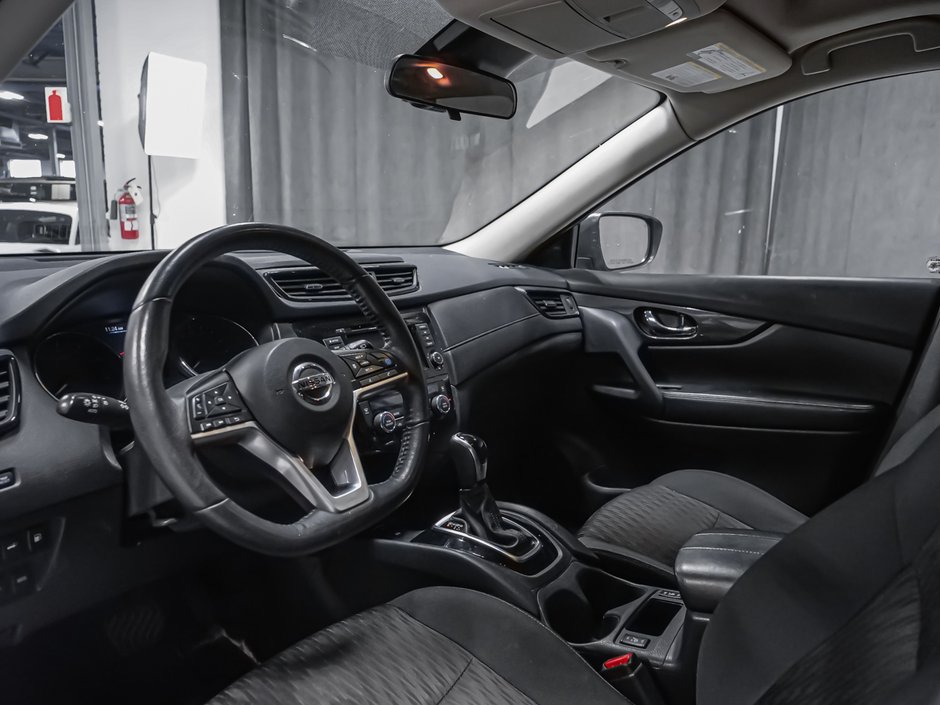2020 Nissan Rogue SV-1