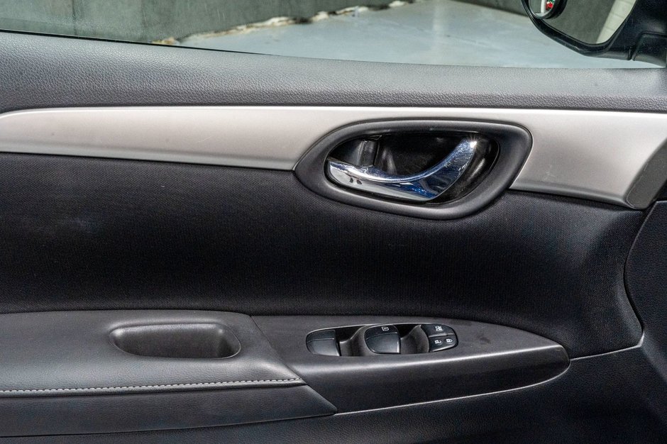 Nissan Sentra  2019-9