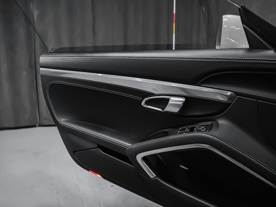 Porsche 911 TARGA 4 MANUAL 2018-23