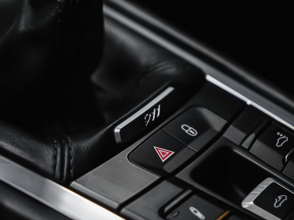 Porsche 911 TARGA 4 MANUAL 2018-22