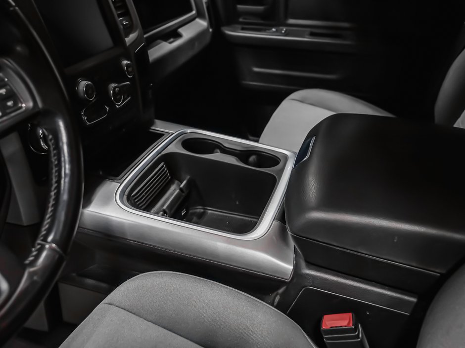 Ram 1500 Classic EXPRESS 2021-7