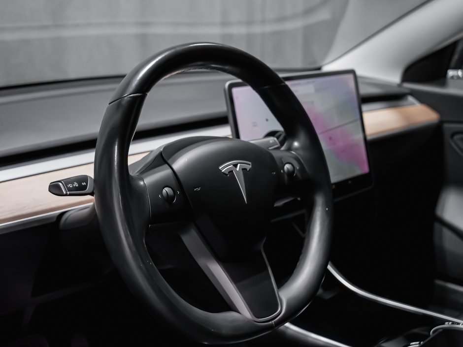 Tesla MODEL 3 2 ENSEMBLE DE PNEU SIÈGES CHAUFFANTS 2018-8