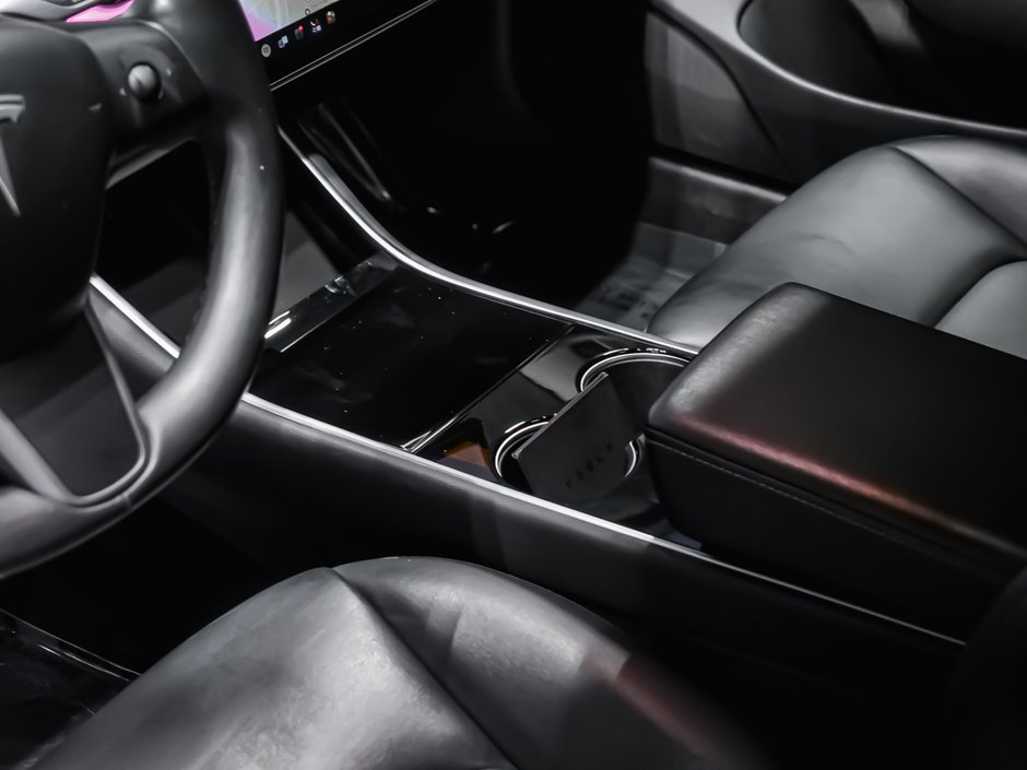 Tesla MODEL 3 2 ENSEMBLE DE PNEU SIÈGES CHAUFFANTS 2018-7