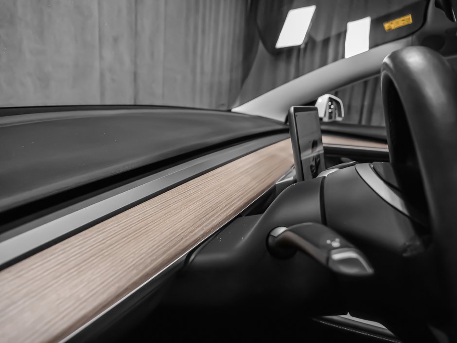 Tesla Model 3  2022-9