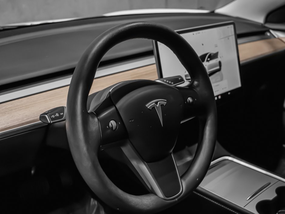 Tesla Model 3  2022-8