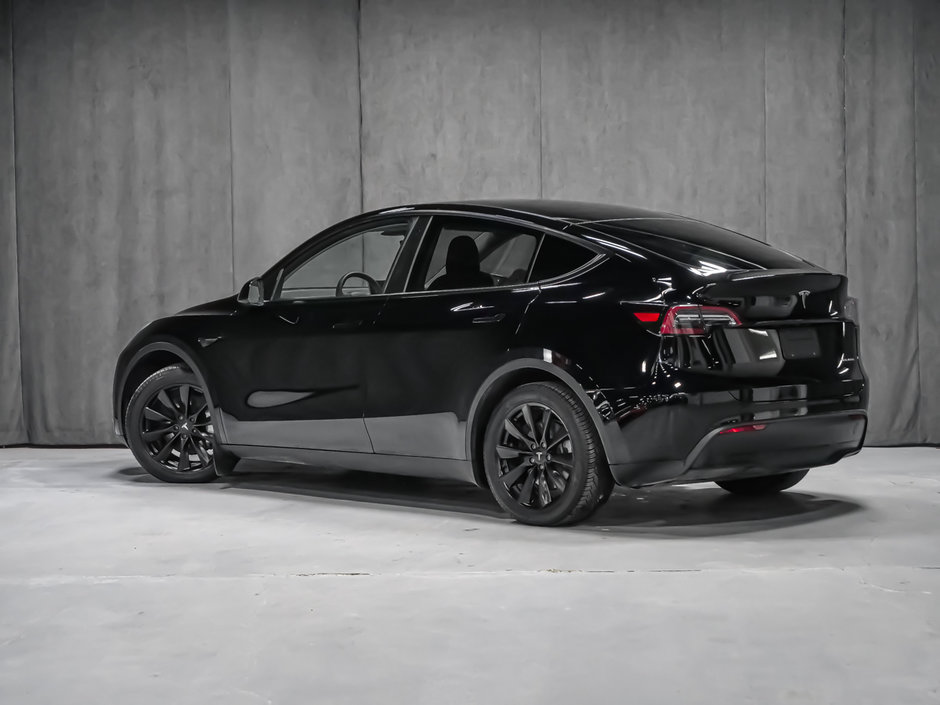 2022 Tesla Model Y LONG RANGE-1