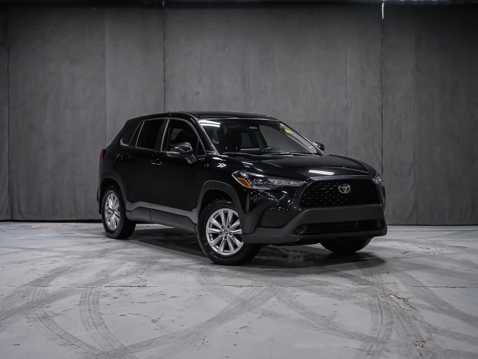 Toyota Corolla Cross LE 2023-1