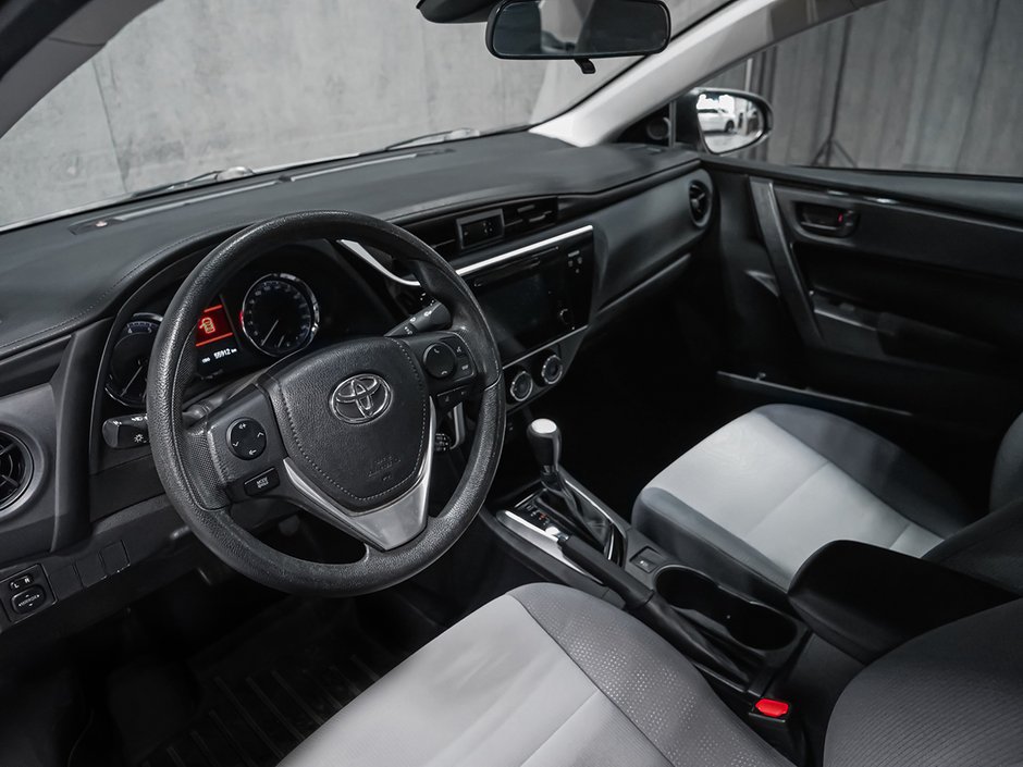 Toyota Corolla  2017-11