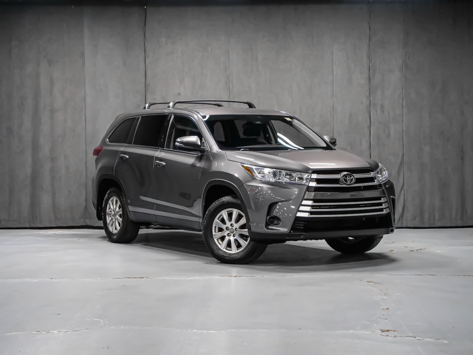 Toyota Highlander LE 2019-1