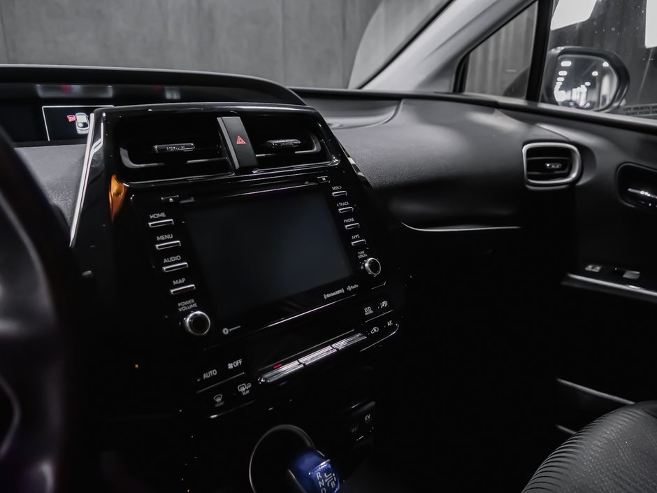 2021 Toyota PRIUS PRIME-9