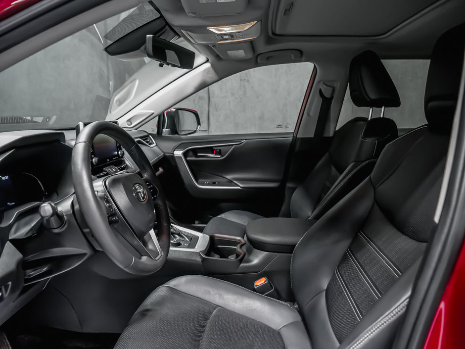 Toyota RAV4 HYBRID LIMITED 2021-13