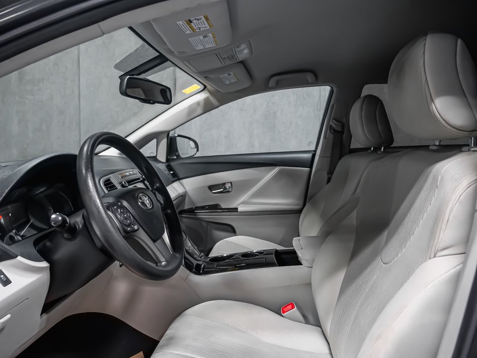 2013 Toyota Venza-13