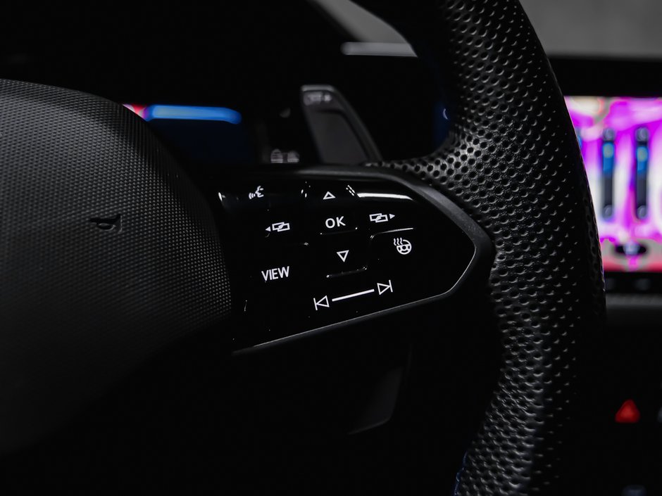 Volkswagen Golf R SPORT SIÈGES VENTILÉS VOLANT CHAUFFANT 2023-15