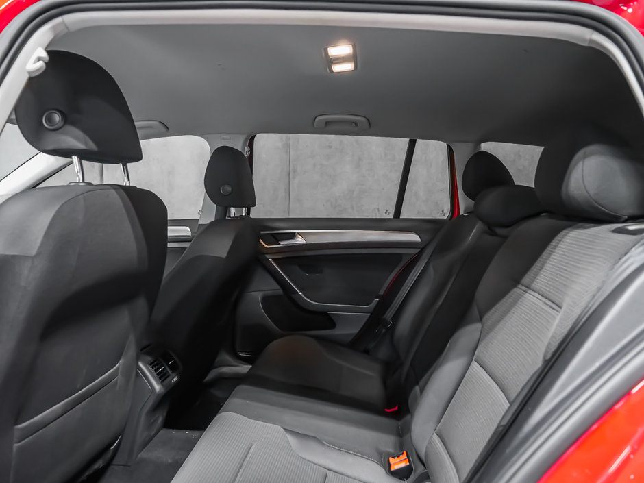 2017 Volkswagen GOLF SPORTWAGEN-12
