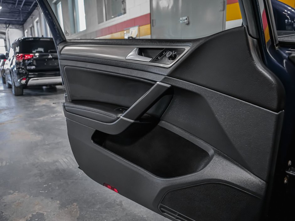 Volkswagen Golf TSI 2 SET DE PNEUS SIÈGES CHAUFFANT 2016-9
