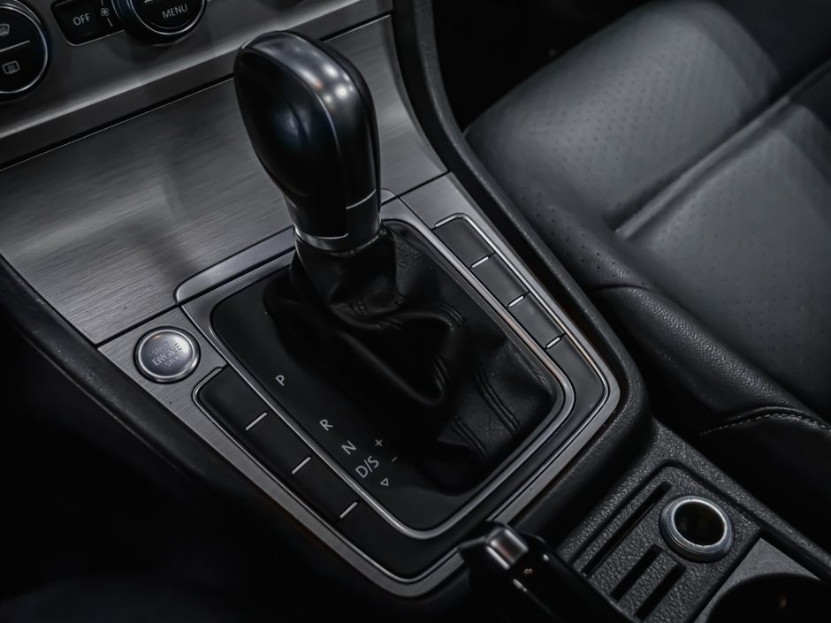 Volkswagen Golf TSI 2 SET DE PNEUS SIÈGES CHAUFFANT 2016-11