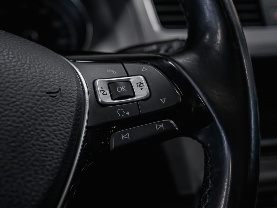 Volkswagen Golf TSI 2 SET DE PNEUS SIÈGES CHAUFFANT 2016-12