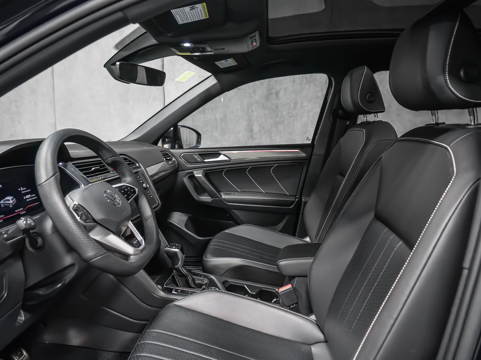 Volkswagen Tiguan Comfortline R-Line Black Edition 2022-15