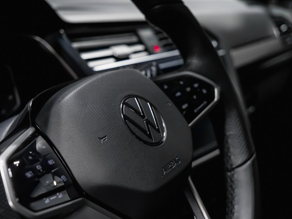 Volkswagen Tiguan Highline R-Line 2022-8